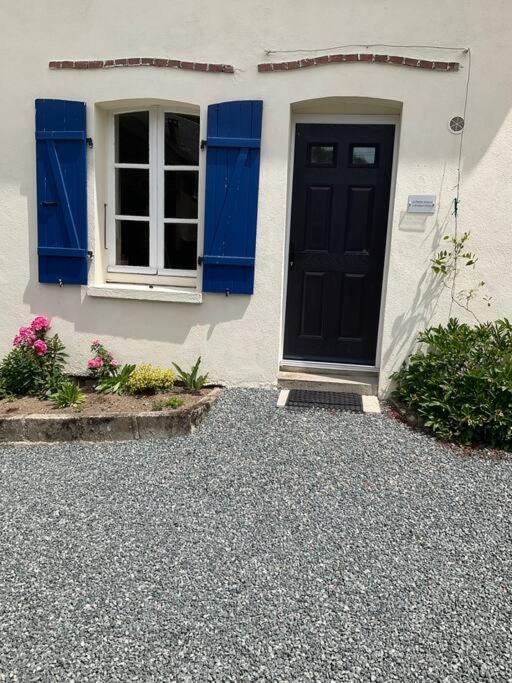 La Petite Maison Saint-Dizier-Leyrenne Exterior photo